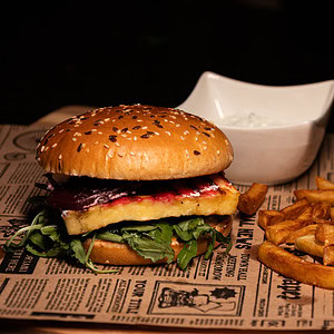 Halloumi burger